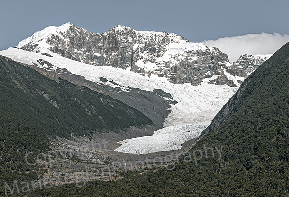 Le Petit Moreno Glacier Close 0528