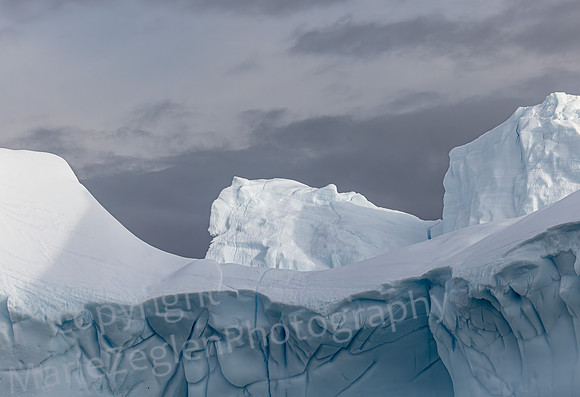 Cloudy Day Bergs 0299