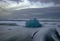 Diamond Beach Berg Wave Receding