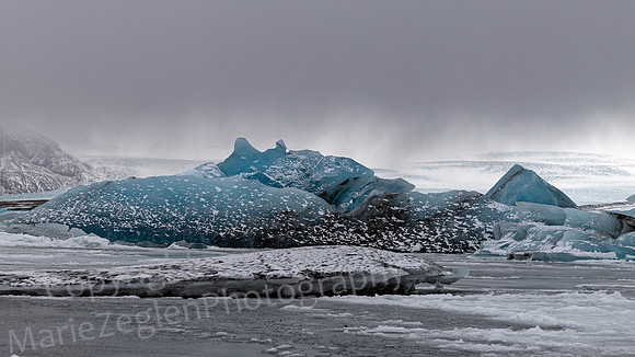 Jokul Sarlon with Snow approaching