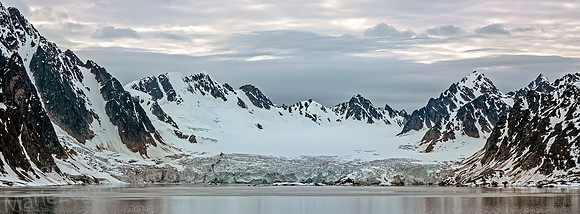 Wagonwaybreen Glacier