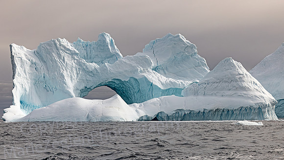 Ice Arch at Sea 0493