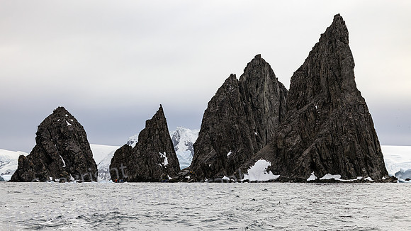 Sea Stacks and Ice Bergs 0481