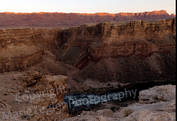 Vermillion Cliffs 1064
